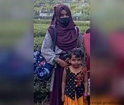 মহাসড়ক পার হওয়ার সময় প্রাণ গেল মা মেয়ের